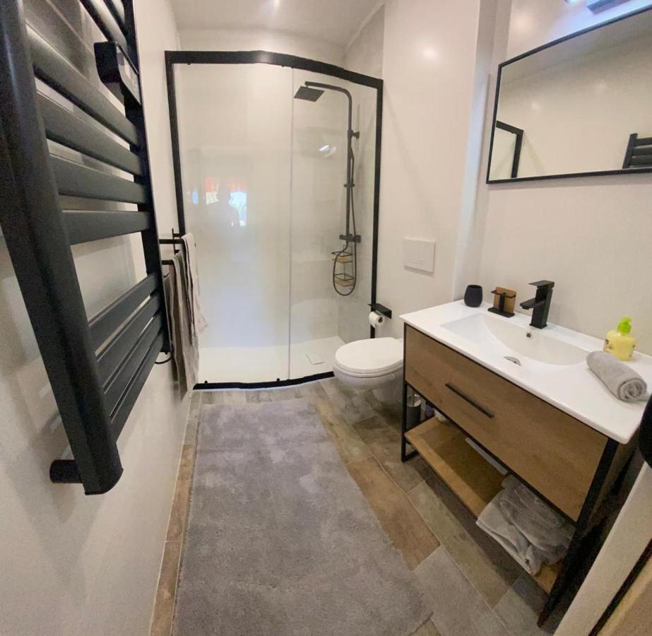 Appartement Vue Mer Avec Place De Parking Privee Sainte-Maxime Luaran gambar
